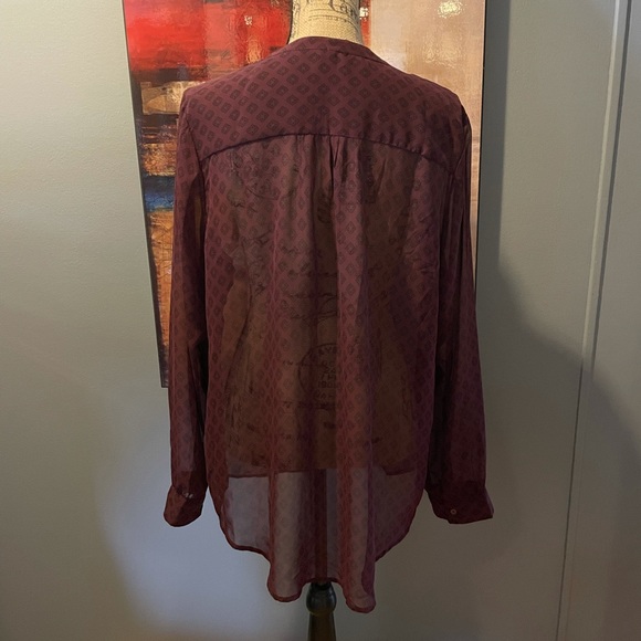 Merlot/Burgundy Diamond Pattern Button Down Blouse - Picture 11 of 12